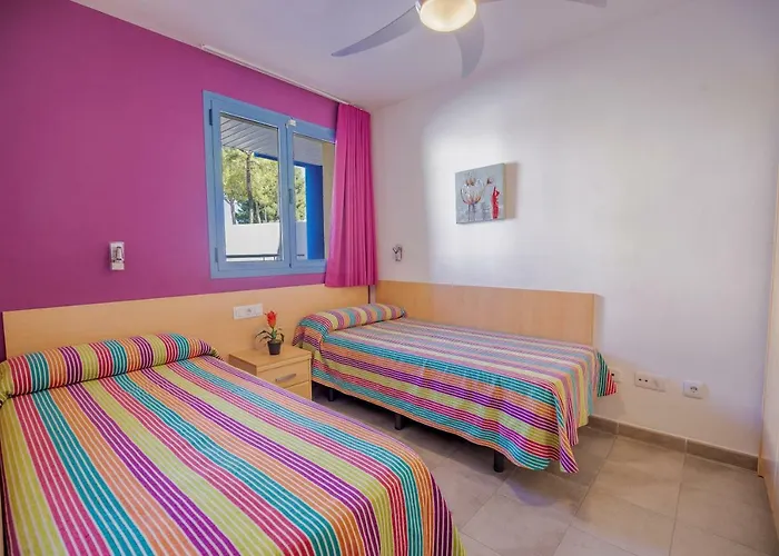 Rentalmar Costa Aparthotel 3*