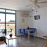 Rentalmar Costa 3* קמברילס