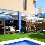 Rentalmar Costa מלון דירות