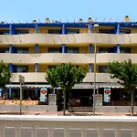 Rentalmar Costa מלון דירות