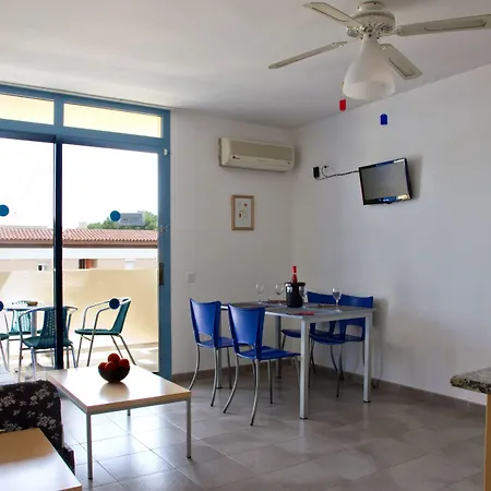 Rentalmar Costa 3* كامبريلس
